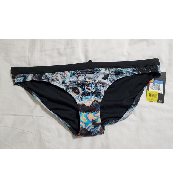 Swimsuit - Picture 1 of 4